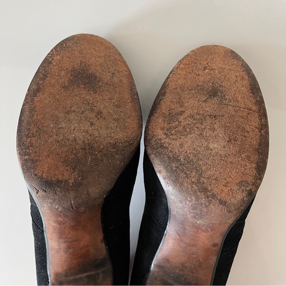 Vintage Leather Pumps - Picture 8 of 9